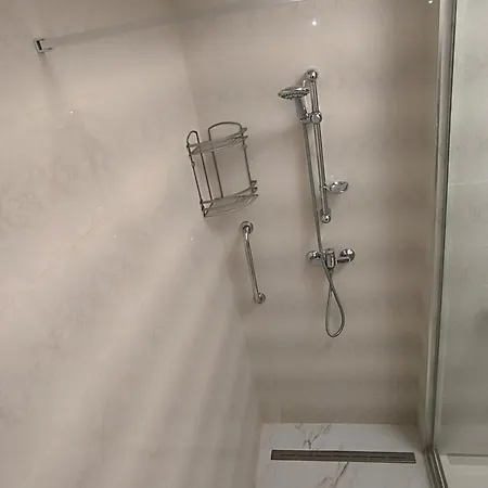 Apartament Sevdi - 2 min de plaja Eforie Nord
